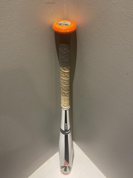 Easton Mako Orange/White 31" 22 Oz -9