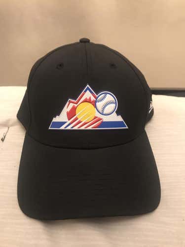 Black Unisex Medium/Large New Era