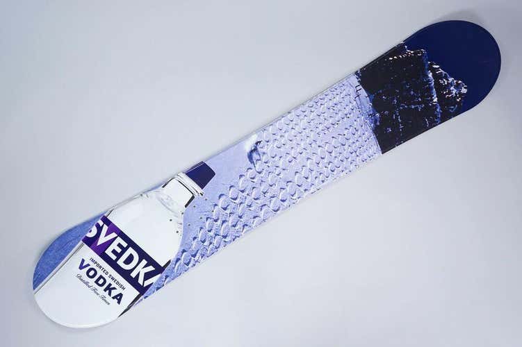 SVEDKA IMPORTED VODKA DESIGN 157CM SNOWBOARD