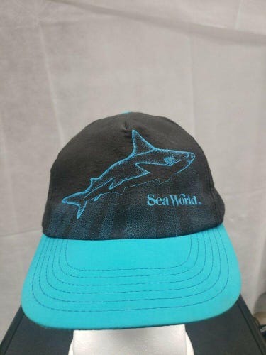 Vintage 1992 Sea World Snapback Hat