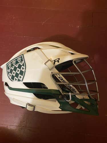 White Adult Player's Cascade R Helmet