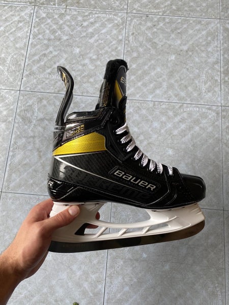 New Bauer Extra Wide Width Size 6.5 Supreme Ultrasonic Hockey Skates