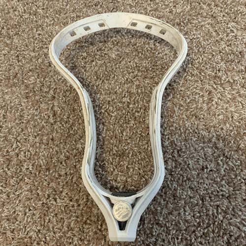 White Maverik Kinetik Head