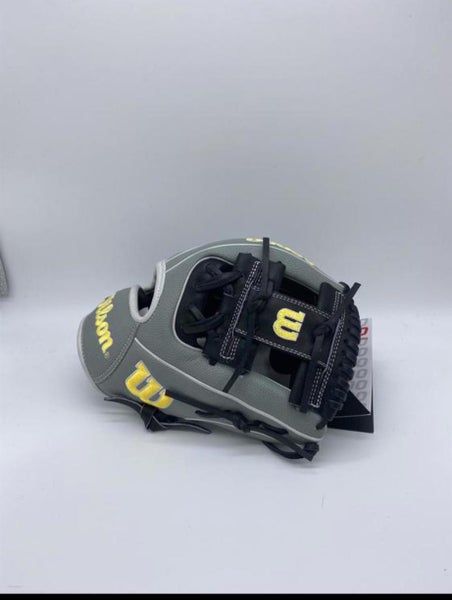 Wilson A2000 1786 2021 11.5 inch Superskin infield baseball glove