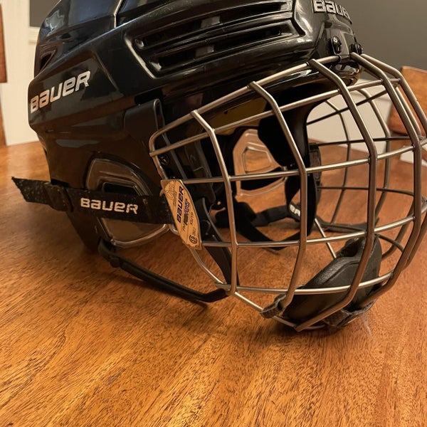 Black Used Medium Bauer Re-Akt 200 Helmet