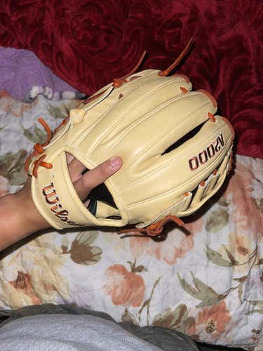 Wilson A2000 PP05 Baseball Gloves & Mitts