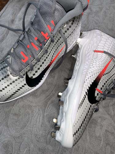 NEW Nike Zoom Mike Trouts 9.5 Baseball Cleats + Nike Force Trout Large BG’s Included ‘