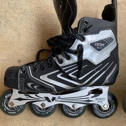Senior CCM Regular Width Size 8 Inline Skates