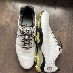 Men's Size 12 (Women's 13) Footjoy Golf Shoes