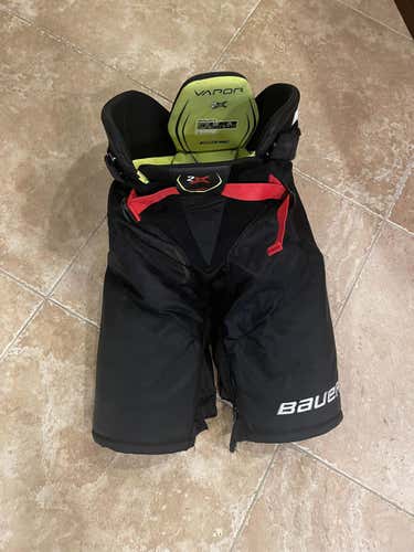 Black Used Junior XL Bauer  VAPOR 2X Hockey Pants