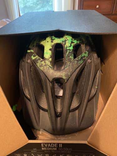 Men's Medium Specialized Bike Helmet