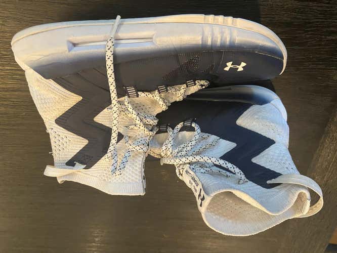 Blue Used Adult Women's Size 8.0 (Women's 9.0) Under Armour Shoes