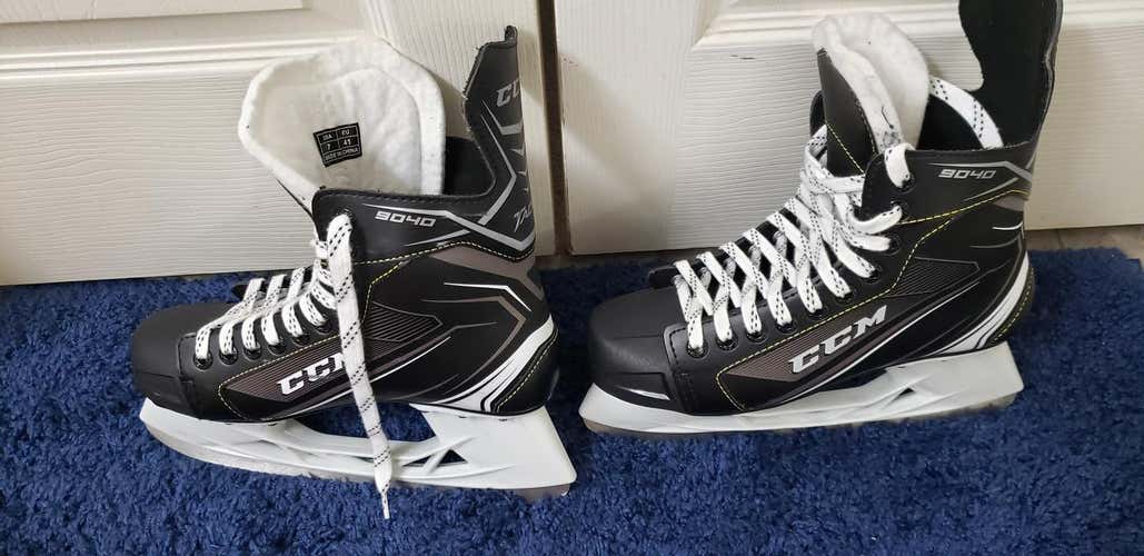 New Senior CCM Tacks 9040 Ice Hockey Skates Size 7D