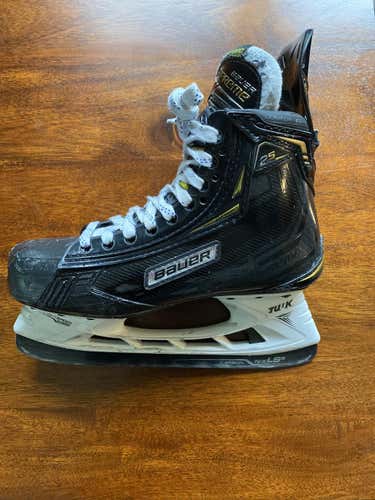 Used Bauer Regular Width  Size 5.5 Supreme 2S Pro Hockey Skates