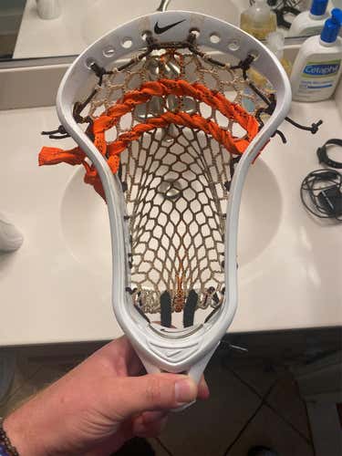 White Used FOGO Strung CEO Head