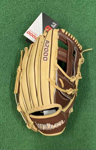 2021 Wilson A2000 1799 12.75" Right Hand Outfield Baseball Glove WBW10010941275