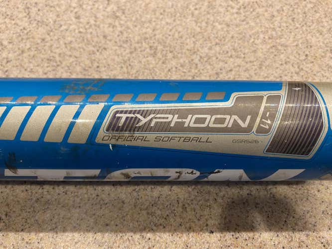 Blue Kid Pitch (9YO-13YO) 2012 Easton Alloy Typhoon Bat (-11) 19 oz 30"