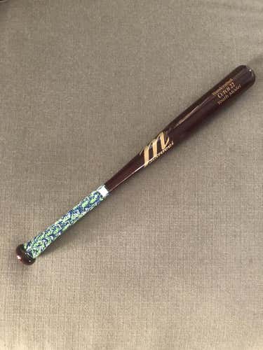 Marucci CUTCH22 Youth Pro Model Maple Wood 26” Baseball Bat MYVECUTCH22C w/ Lizard Skin Bat Grip