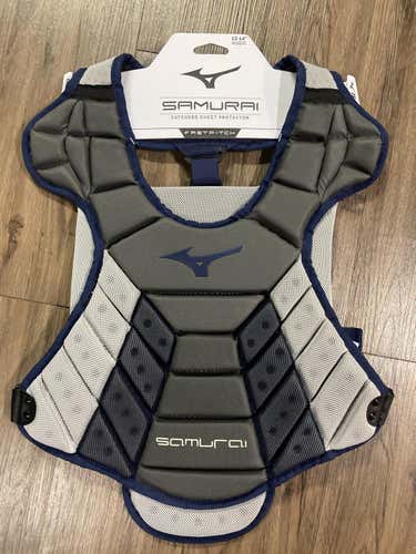 New in Package Mizuno Samurai Fast Pitch Catchers Chest Protector 13”-14”