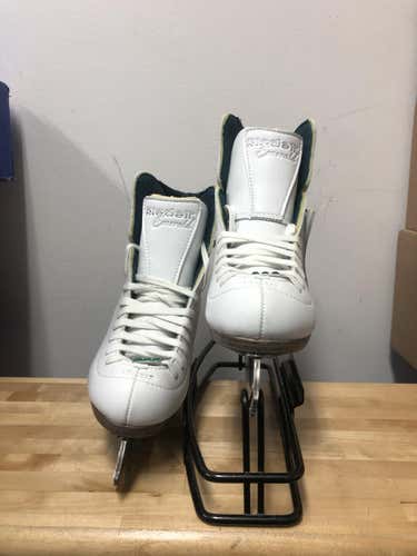 White New Riedell Figure Skates Size 3