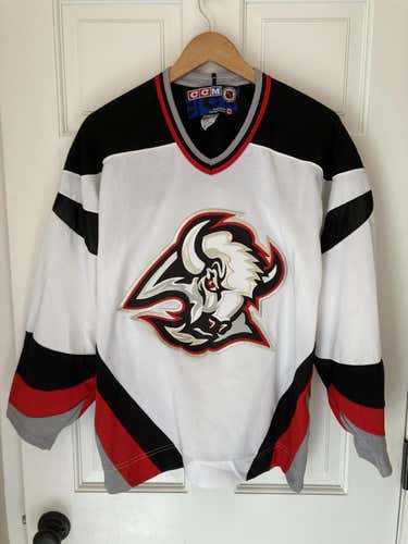 Vintage Buffalo Sabres CCM Hockey Jersey - Adult Small