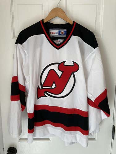 Vintage New Jersey Devils CCM Hockey Jersey - Adult Small