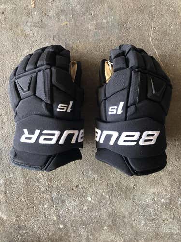 Pro Stock Bauer Supreme 1S Hockey Gloves