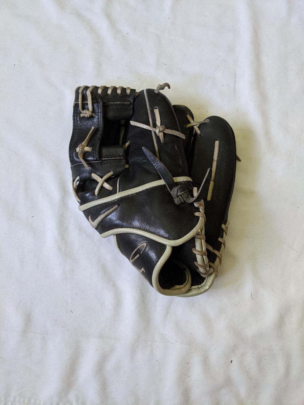 nike swingman baseball glove