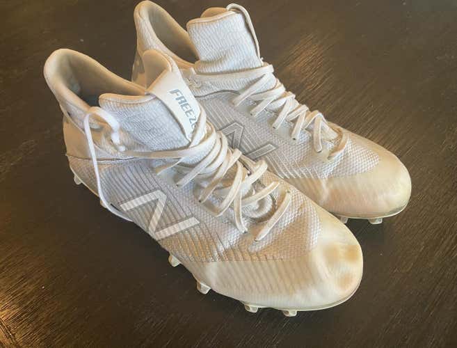 White Used Adult Men's Size Men's 10.5 (W 11.5) Molded Cleats New Balance Freeze