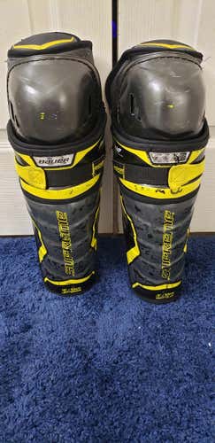 Used Senior Bauer Supreme S29 Shin Pads 13"