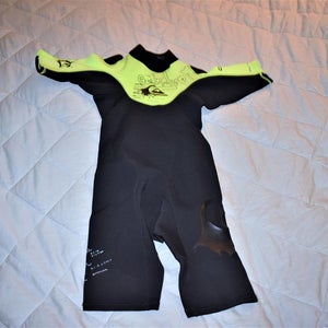 Quicksliver Hyperstretch Cell Wetsuit, Black/Yellow, Size XS 46