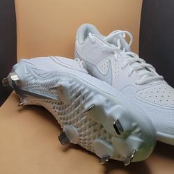 New Men's Size 8.5 Metal Nike Baseball Cleats