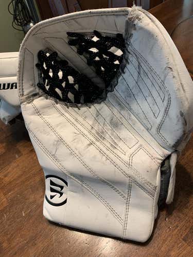 White Used Regular  Ritual G4 Glove and Blocker