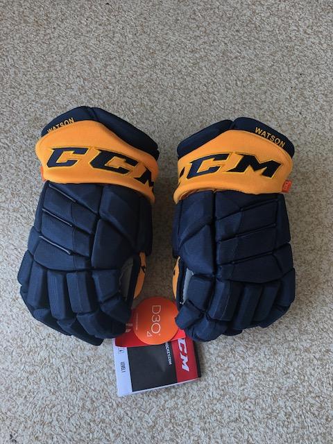 New Senior CCM Jetspeed FT1 Gloves 14" Pro Stock