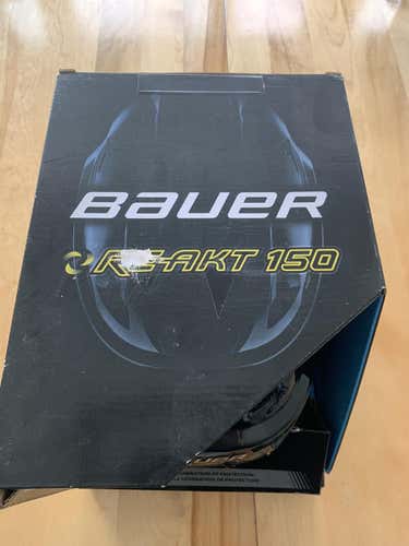 Black New Large Bauer  Re-Akt 150 Helmet