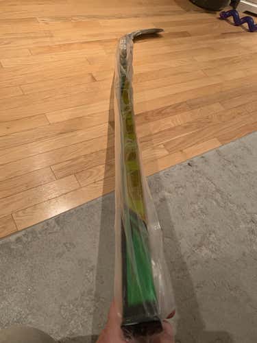 NEW Supreme Ultrasonic Bauer Sonic Taper Technology P92 Rare 65 Flex Hockey Stick