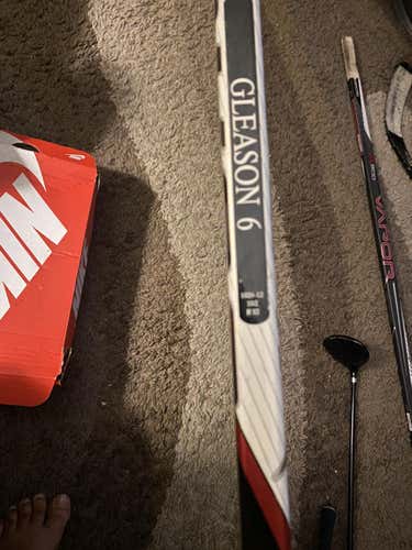 Senior Left Hand  Pro Stock Vapor APX Hockey Stick