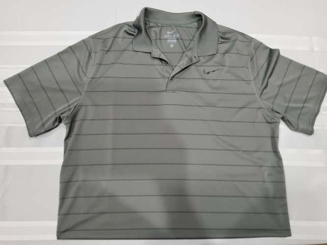 Gray and Black Men's Used Adult XL Nike Dri-Fit Golf Shirt