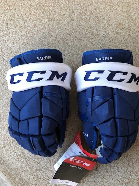 New Senior CCM HG12 Gloves 14" Pro Stock