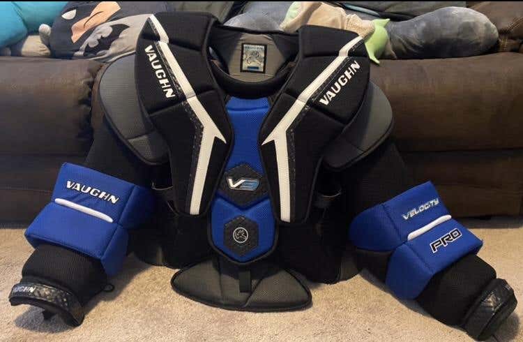 Used XL Vaughn Velocity V9 Pro Goalie Chest Protector
