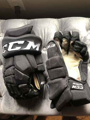 Black Senior CCM 14" HGST Gloves