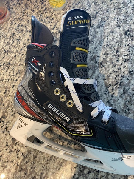 Used Bauer Regular Width Pro Stock Size 9 Vapor 2X Pro Hockey Skates