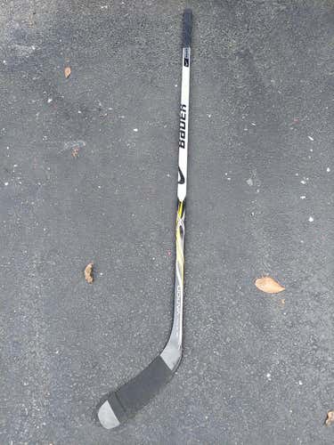Used Senior Bauer Right Handed Vapor XVI Hockey Stick