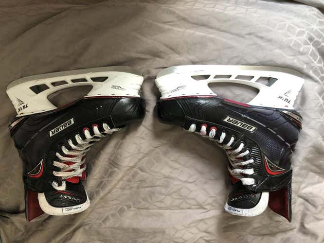 Bauer Vapor X800 Hockey Skates (Senior Size 10 D Regular Width)