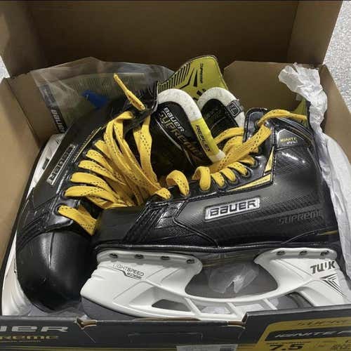 Bauer Ignite Pro Skates 7.5D NEED GONE