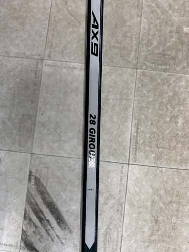 Giroux PRO STOCK Senior Right Handed Mid Pattern Pro Stock AX9 Hockey Stick