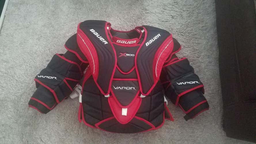 New Senior Large Bauer Vapor X900 Goalie Chest Protector