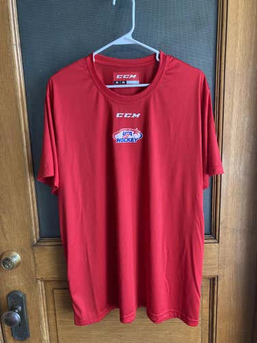 Red Unisex XXL CCM Shirts