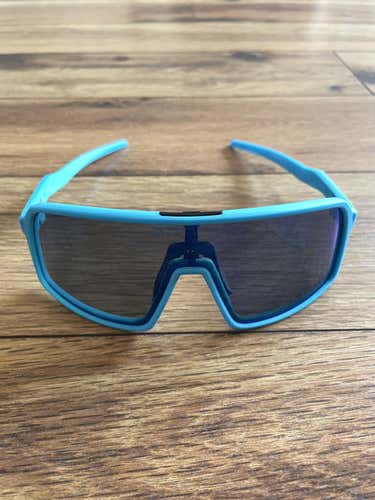 NEW Oakley Sutro Sunglasses - Turquoise Frame w/ Blue Multilayer Lens