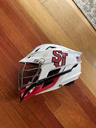 St. John’s Lacrosse Cascade S Helmet